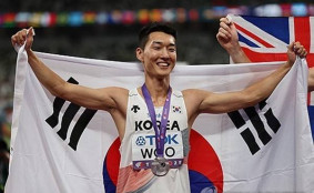 우상혁, 도쿄 세계선수권 銀…한국선수 최초로 2개 메달