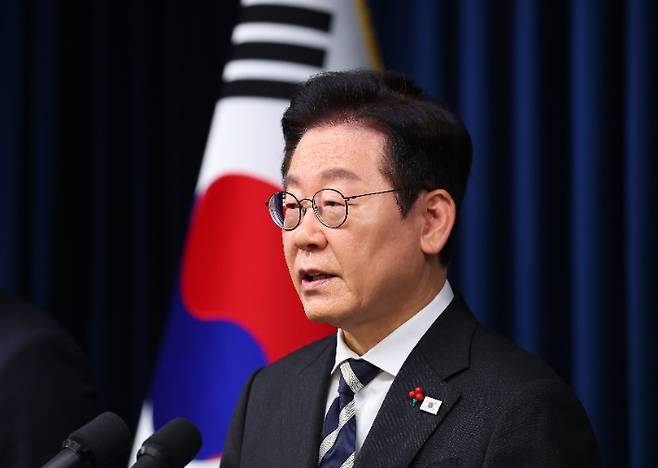 이재명 대통령 불법계엄 1년 …“대한국민과 함께 빛의 혁명 완수”