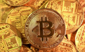 비트코인 42% 폭락… 금융시장 블랙홀