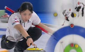 여자 컬링, 한일전 7-5 승리 …메달 향해 '성큼'